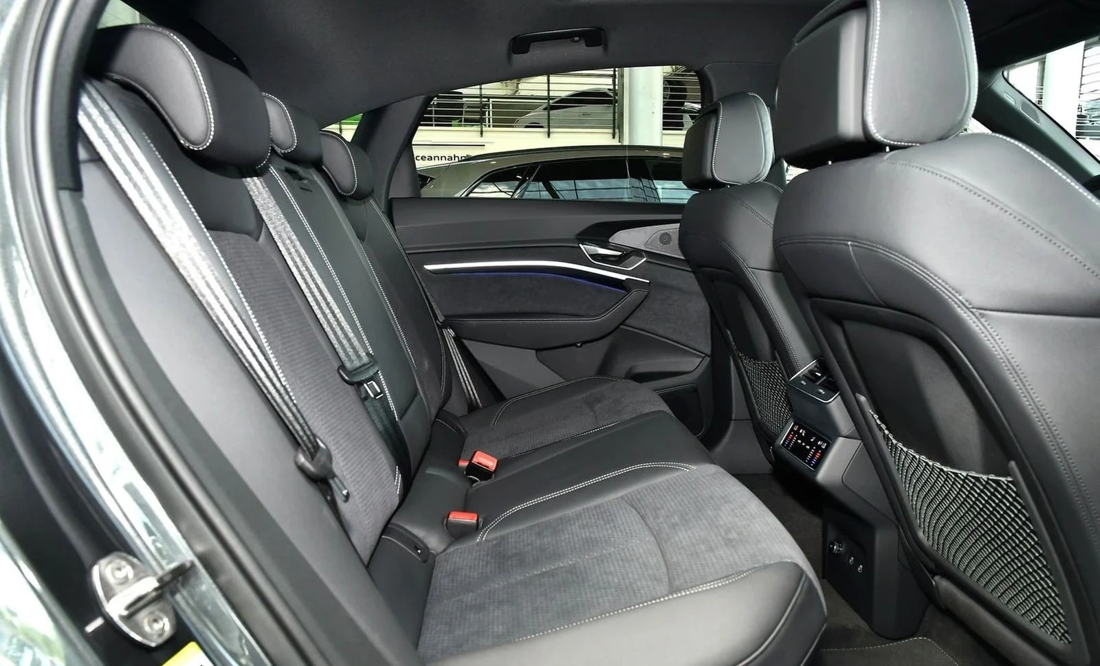 Audi Q8 50/340HP/SPORTBACK/SLINE/PANO/360/PANO/ACC/938z | Mobile.bg � ����������� 11