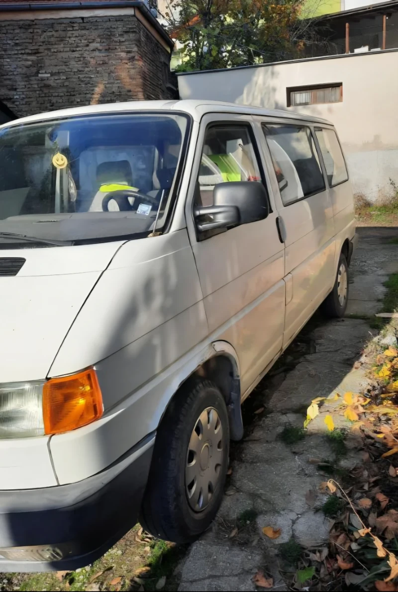 VW Caravelle, снимка 3 - Бусове и автобуси - 52510496