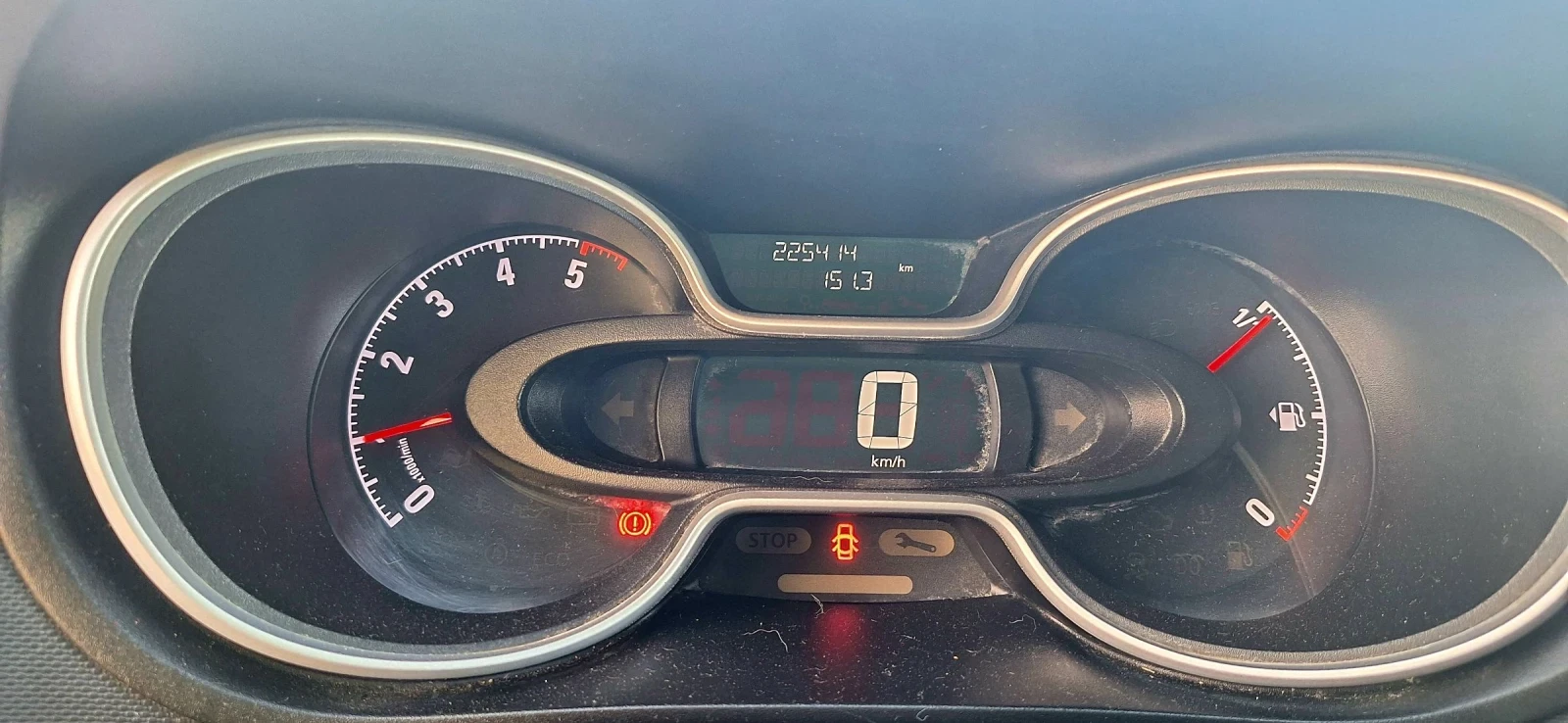 Opel Vivaro 1.6 Bi-turbo - изображение 9