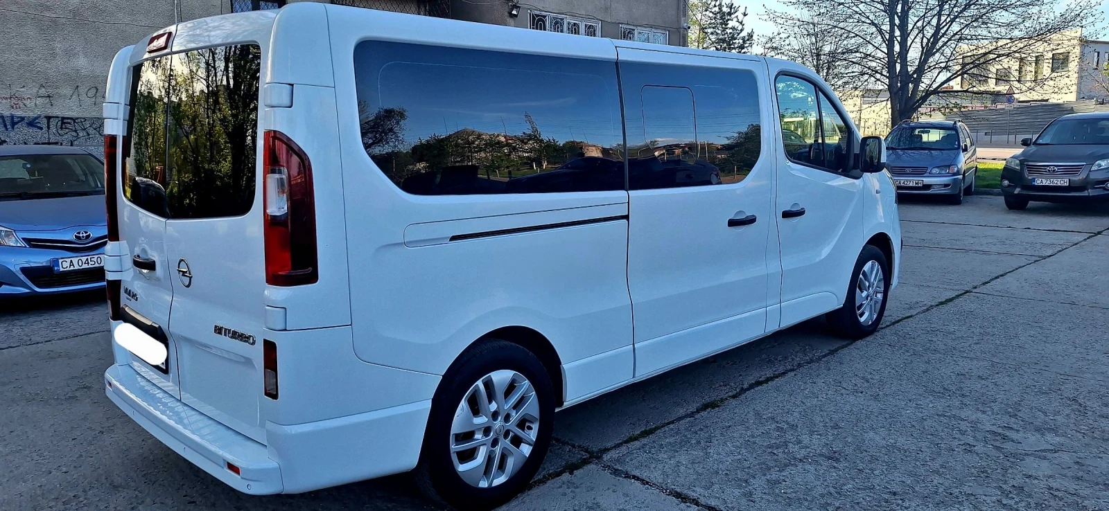 Opel Vivaro 1.6 Bi-turbo - изображение 4