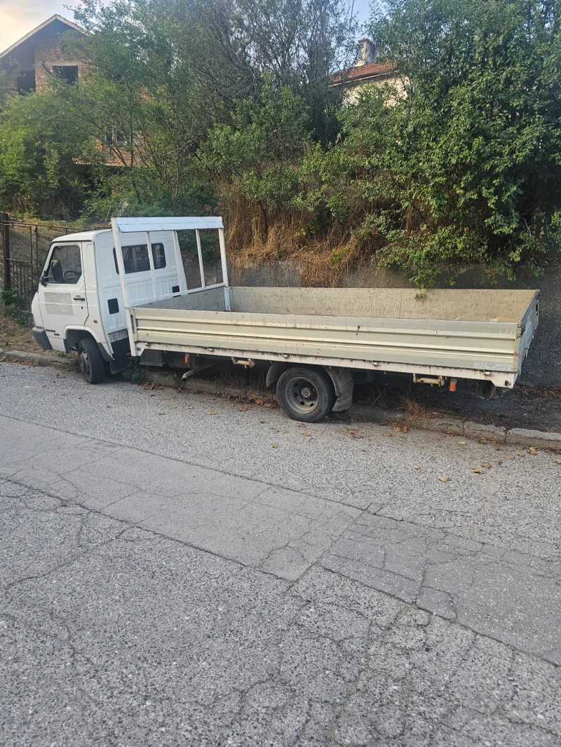 Nissan Trade, снимка 2 - Камиони - 52223679