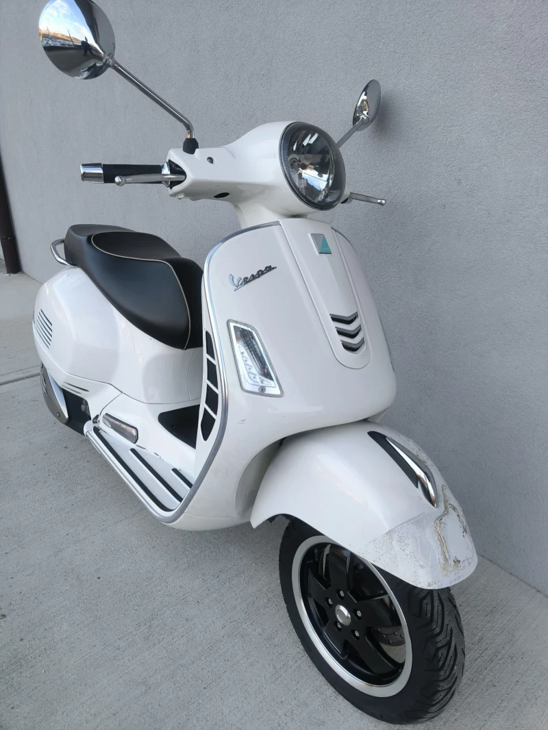 Vespa GTS 300ie, ABS/ASR, 2017, Нов внос Италия , снимка 10 - Мотоциклети и мототехника - 47855604