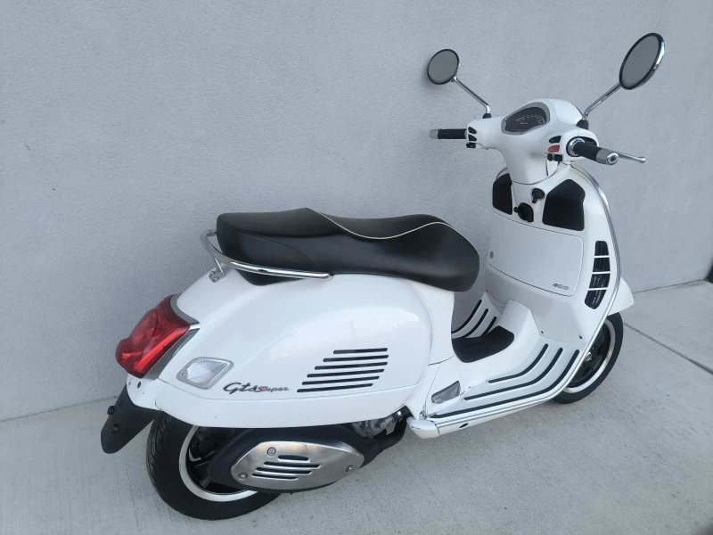 Vespa GTS 300ie, ABS/ASR, 2017, Нов внос Италия , снимка 3 - Мотоциклети и мототехника - 47855604