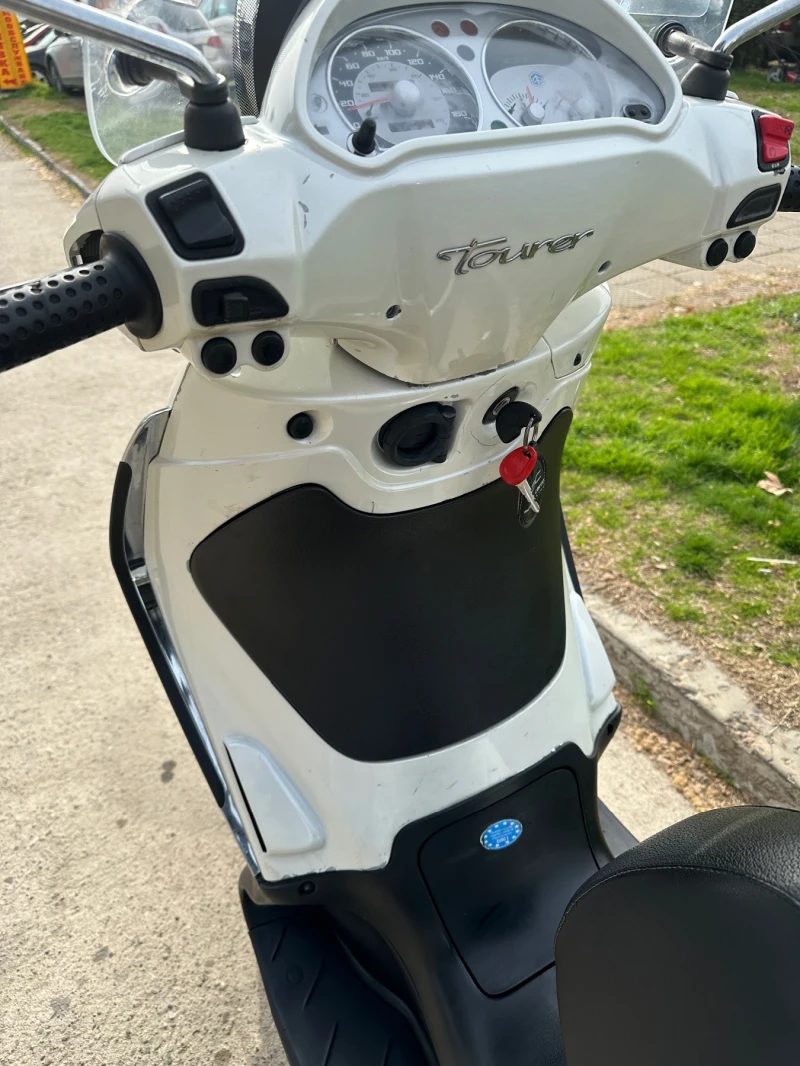 Piaggio Beverly 400cc, снимка 9 - Мотоциклети и мототехника - 51890766