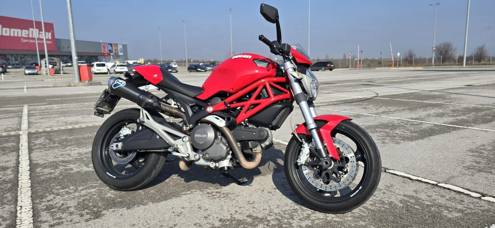 Ducati Monster 696
