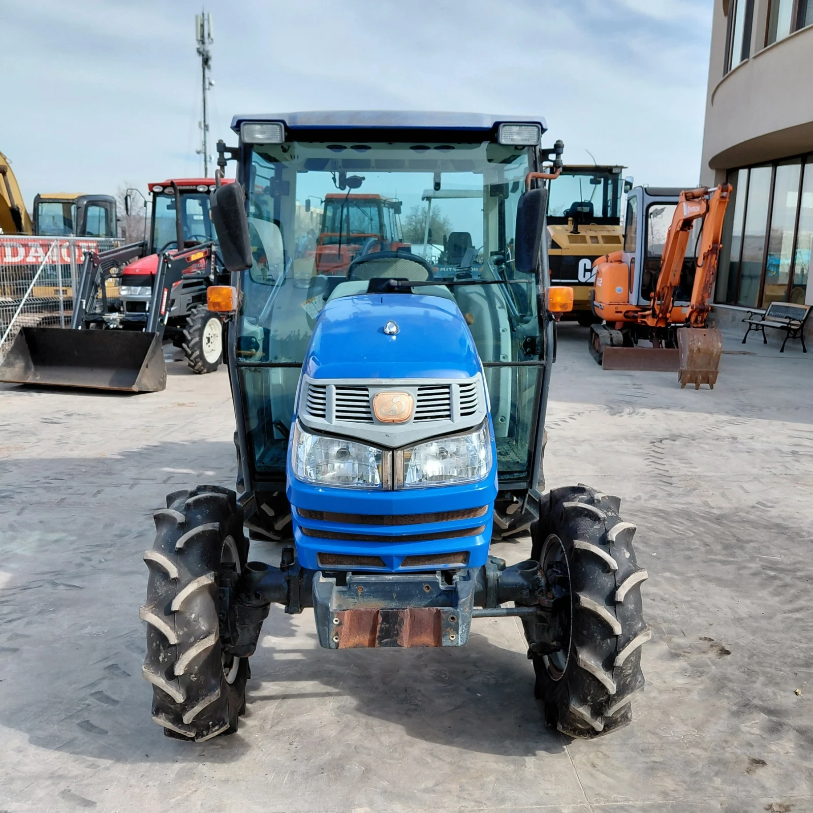 Трактор ISEKI ATK33 * КЛИМАТИК * НАЛИЧЕН * , снимка 9 - Селскостопанска техника - 51970333