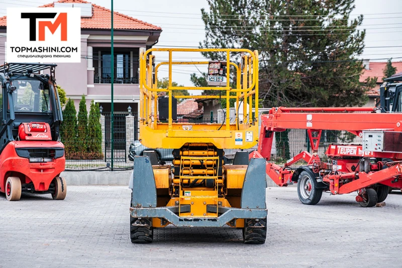 Автовишка Друга марка Ножична вишка Haulotte Compact 12 DX, снимка 6 - Индустриална техника - 52167204