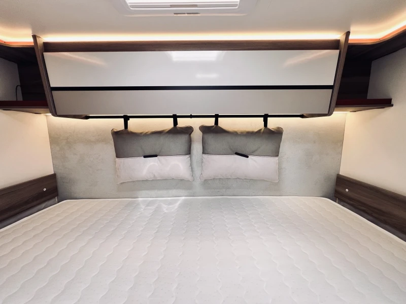 Кемпер ROLLER TEAM Kronos 295 TL mod.2026 KЛИМАТИК WEBASTO, АВТОМAT , снимка 13 - Каравани и кемпери - 51781499