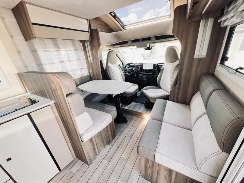 Кемпер ROLLER TEAM Kronos 295 TL mod.2026 KЛИМАТИК WEBASTO, АВТОМAT , снимка 8 - Каравани и кемпери - 51781499