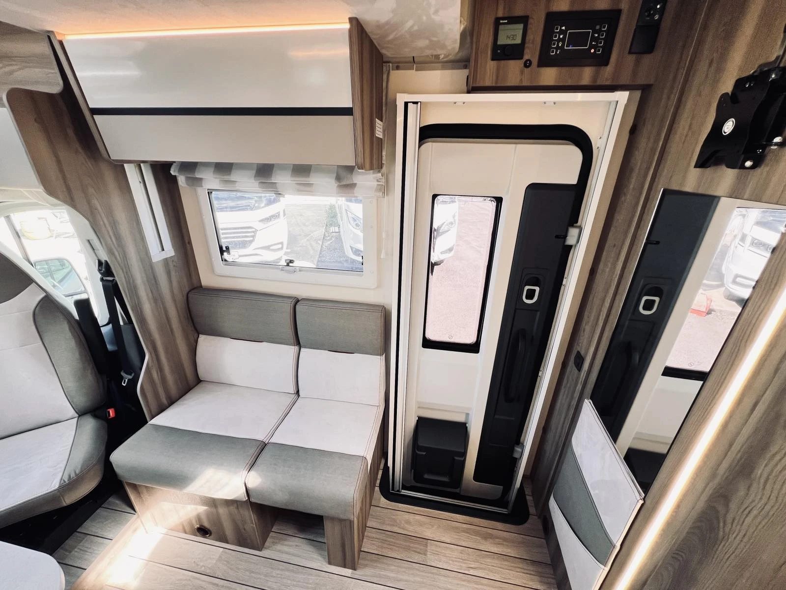 Кемпер ROLLER TEAM Kronos 295 TL mod.2026 KЛИМАТИК WEBASTO, АВТОМAT  - изображение 9