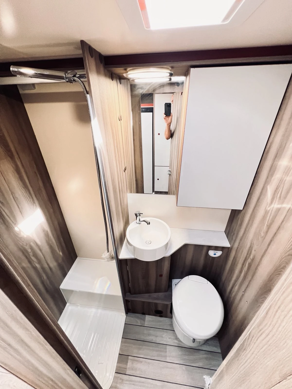  ROLLER TEAM Kronos 295 TL mod.2026 K WEBASTO, AT  | Mobile.bg   16