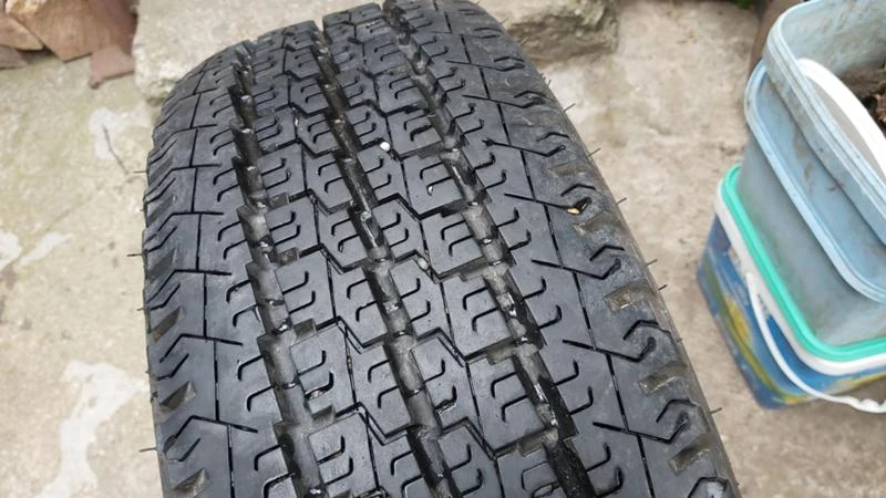 Гуми Летни 225/70R15, снимка 2 - Гуми и джанти - 29260430