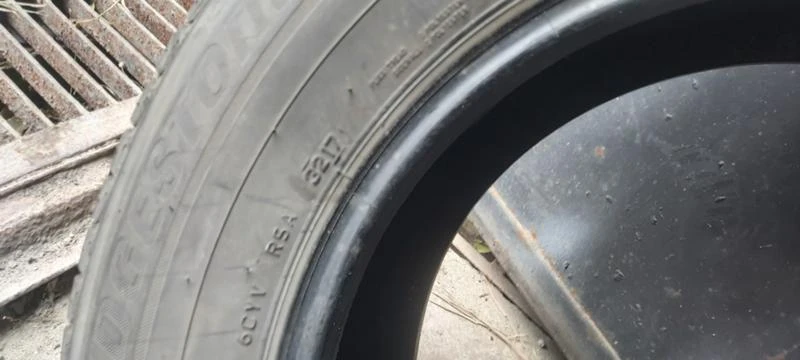 Гуми Зимни 215/70R16, снимка 7 - Гуми и джанти - 35133675