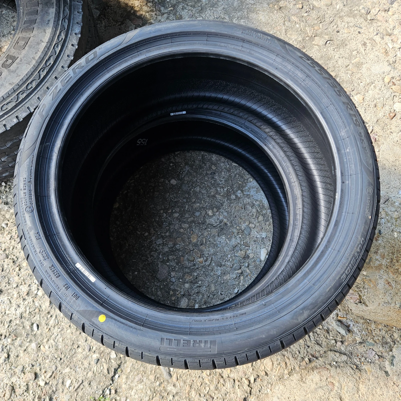 Гуми Летни 255/35R19, снимка 6 - Гуми и джанти - 54785486