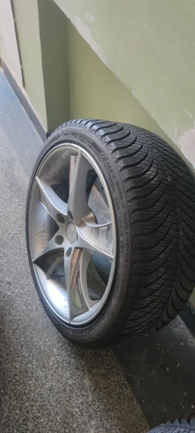 Гуми с джанти Goodyear 225/40R18, снимка 4 - Гуми и джанти - 49596425