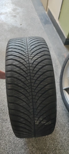 Гуми с джанти Goodyear 225/40R18, снимка 3 - Гуми и джанти - 49596425