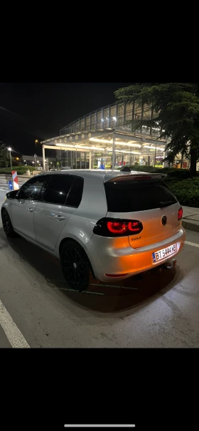 VW Golf 2.0 TDI | Mobile.bg    2
