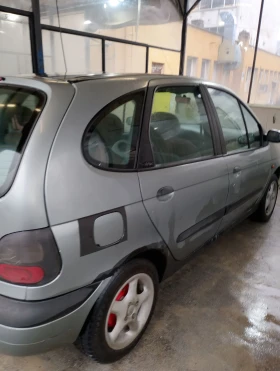 Renault Scenic - 1100 € / 2151.41 лв. - 98626484 3