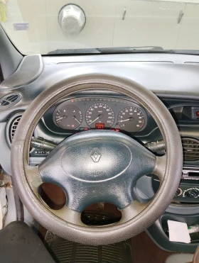 Renault Scenic - 1100 € / 2151.41 лв. - 98626484 6