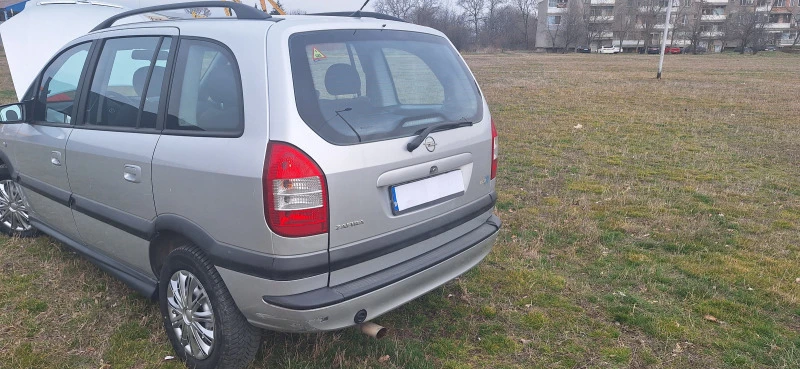 Opel Zafira, снимка 9 - Автомобили и джипове - 47113951