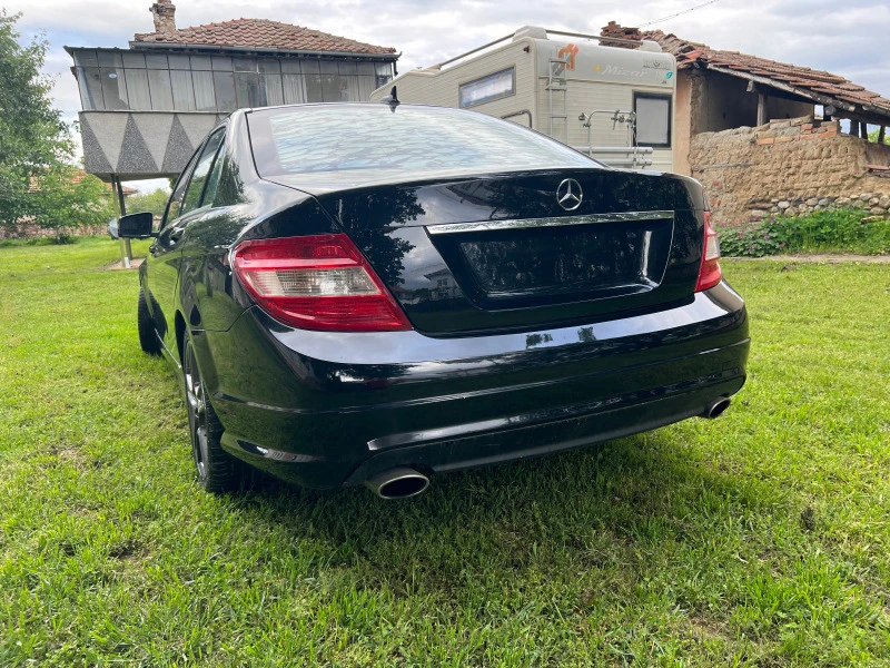 Mercedes-Benz C 300, снимка 4 - Автомобили и джипове - 46982306