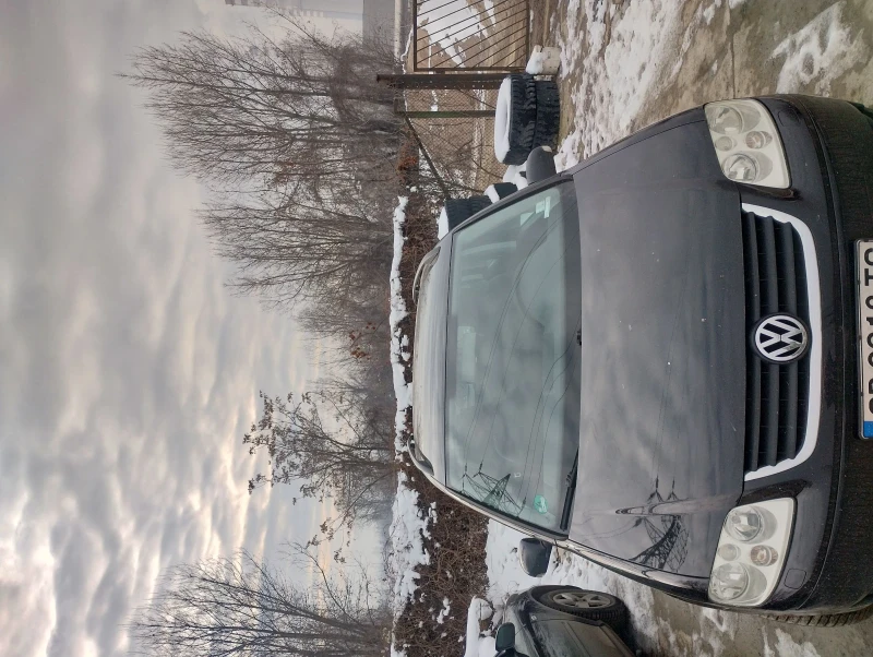 VW Touran, снимка 7 - Автомобили и джипове - 48922435