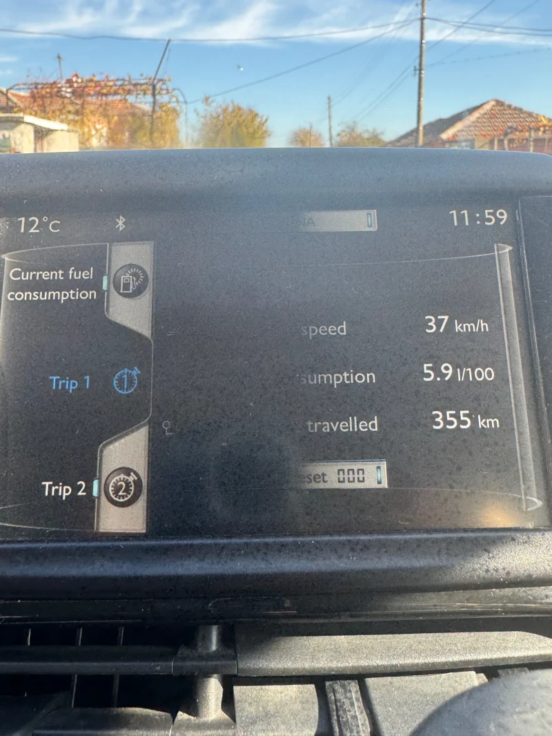 Peugeot 208 1.2 82кс 125000 км ЛИЧЕН АВТОМОБИЛ, снимка 10 - Автомобили и джипове - 52400014