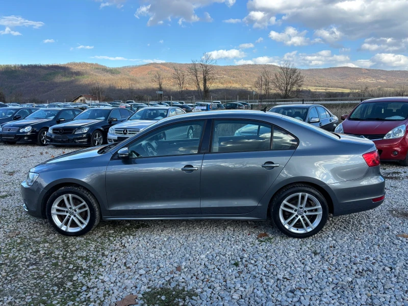 VW Jetta 1.6TDI DSG, снимка 5 - Автомобили и джипове - 52516127