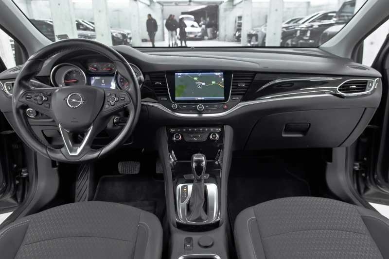 Opel Astra CDTI Navi Automatic, снимка 10 - Автомобили и джипове - 53015774