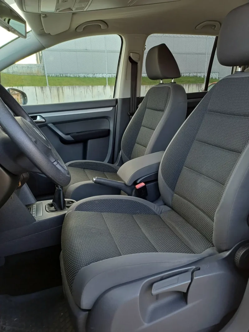 VW Touran 1.4TSI.HIGHLINE, снимка 9 - Автомобили и джипове - 53028030
