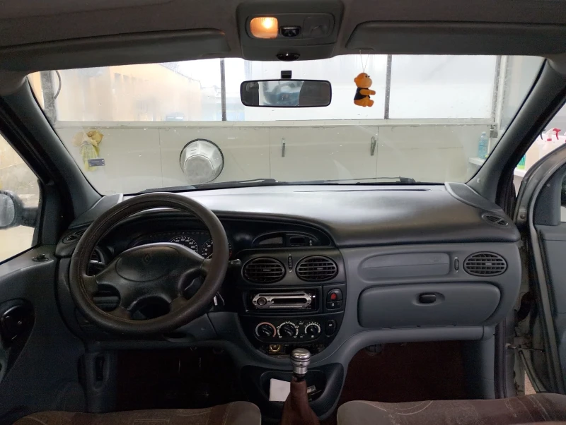 Renault Scenic, снимка 10 - Автомобили и джипове - 53467708