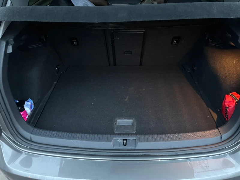 VW Golf 1.4 TGI 110кс, снимка 13 - Автомобили и джипове - 53472452