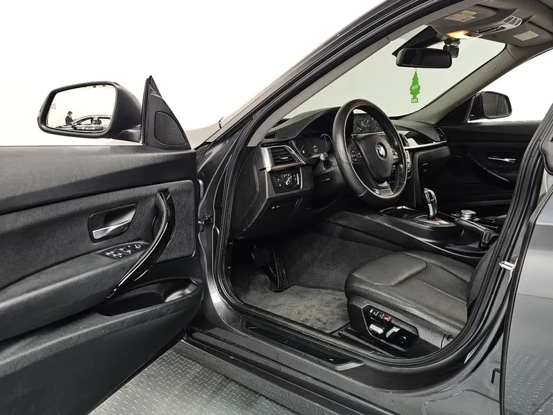 BMW 320 GT ///M PACK, снимка 10 - Автомобили и джипове - 55733314