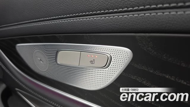 Mercedes-Benz CLS 350 d 4MATIC AMG| HEAD UP| ШИБЕДАХ| ПОДГРЕВ| АМБИЕНТНО, снимка 15 - Автомобили и джипове - 55925335