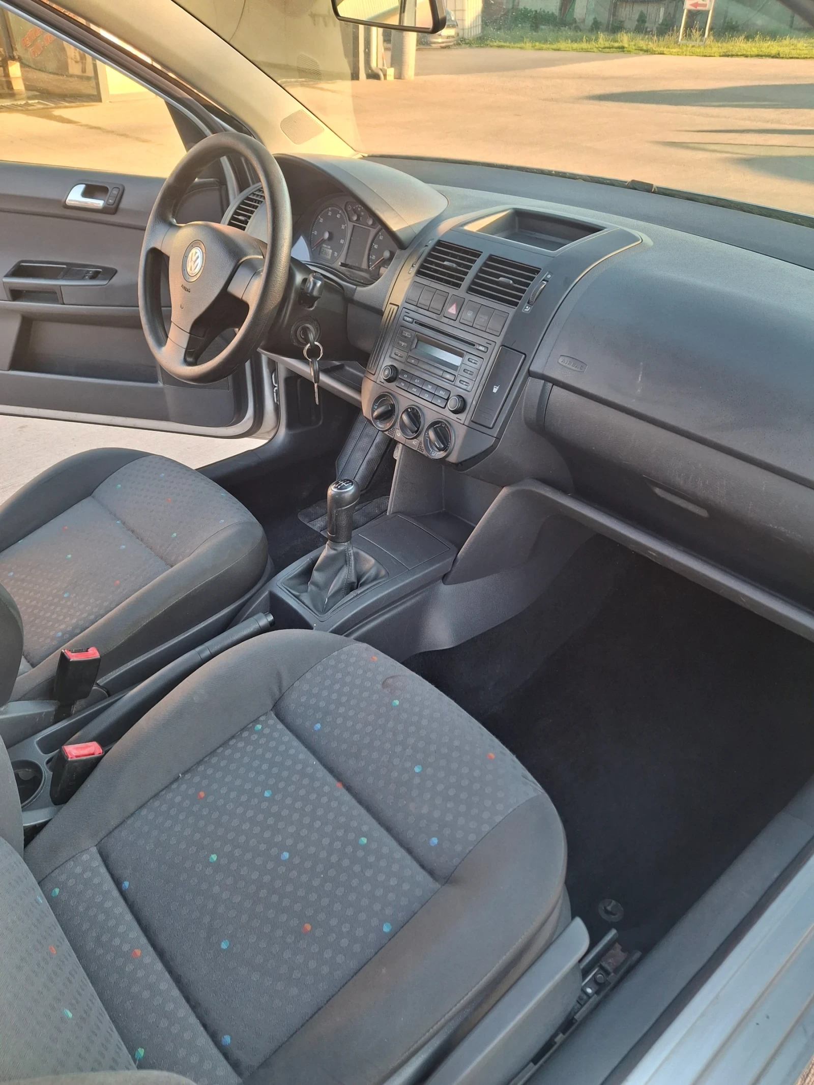 VW Polo 1.2 Климатик - изображение 10