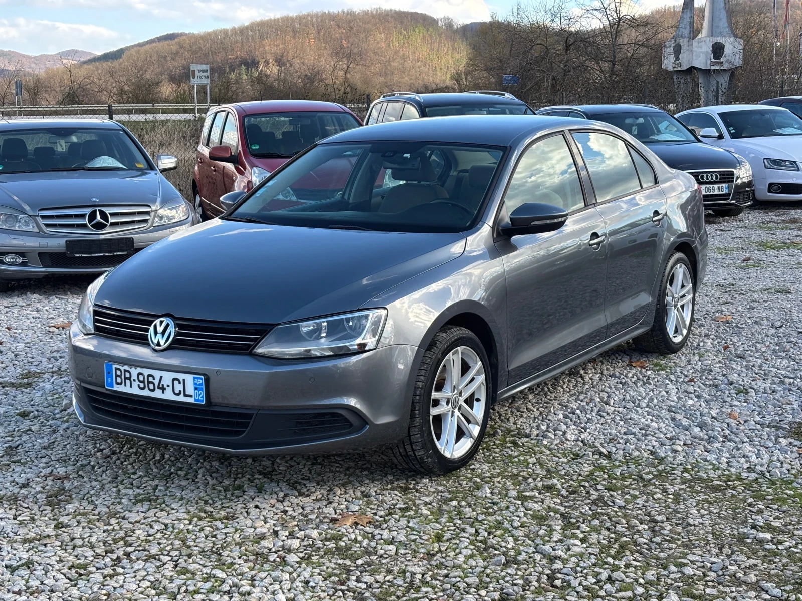 VW Jetta 1.6TDI DSG | Mobile.bg   1