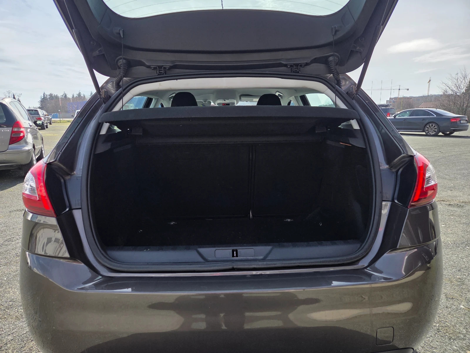 Peugeot 308 1, 6BLUEHDIECO120ks6sk143000kmTEMPOMATEU6 | Mobile.bg � ����������� 12