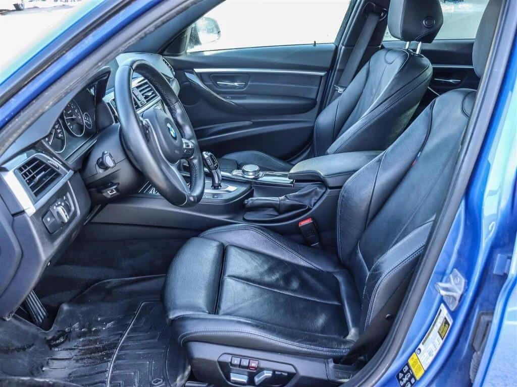 BMW 330 * AWD | M SPORT | LEATHER | CARPLAY * CARFAX * ЦЕН - изображение 9