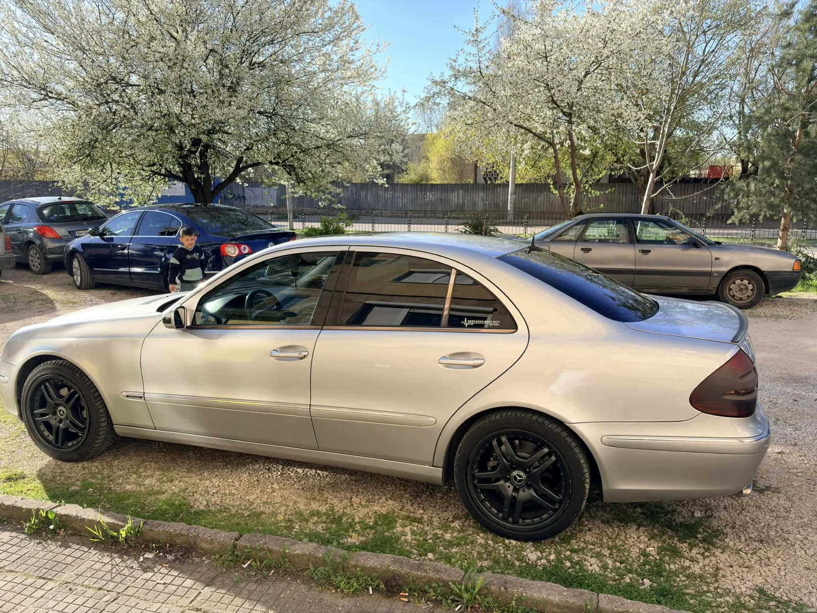 Mercedes-Benz E 270, снимка 7 - Автомобили и джипове - 54181253