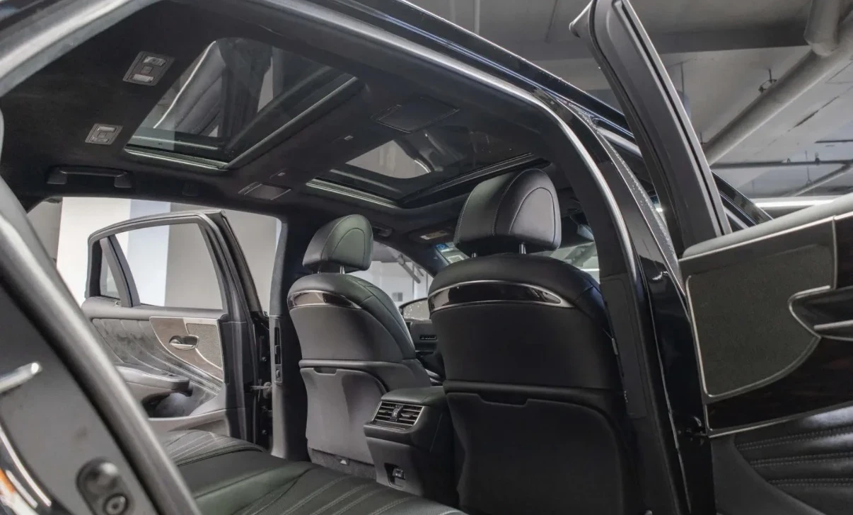 Lexus LS 500 L * AWD * LUXURY PACKAGE * CARFAX * , снимка 9 - Автомобили и джипове - 54207810