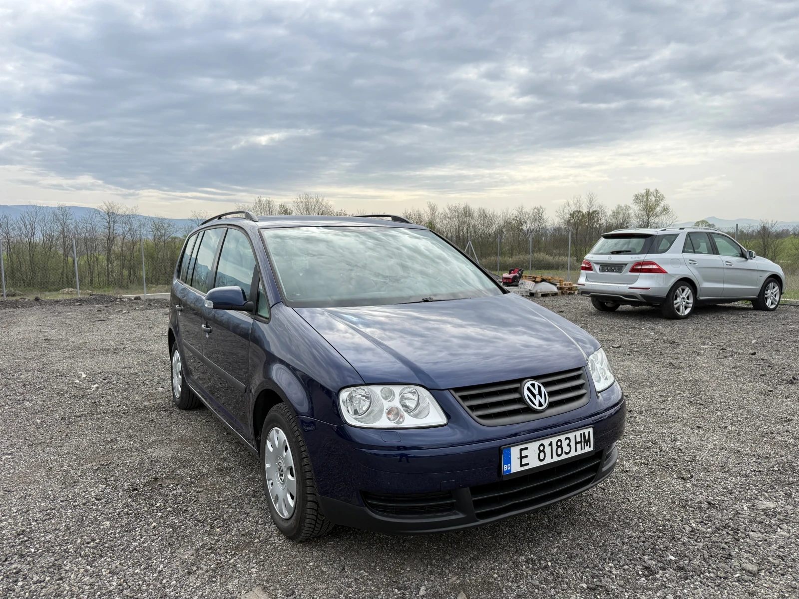 VW Touran, снимка 8 - Автомобили и джипове - 54566467