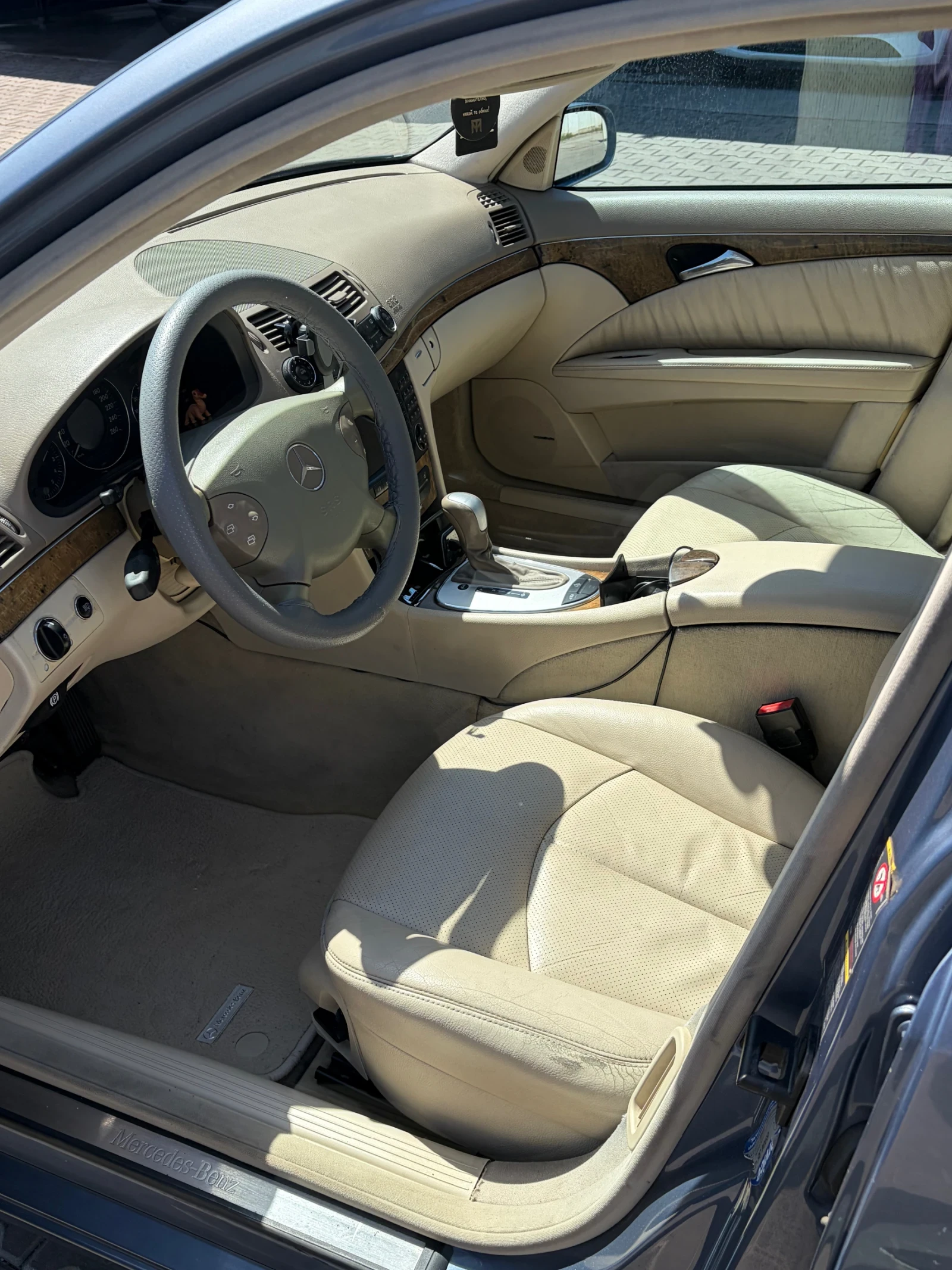 Mercedes-Benz E 320 Mercedes-Benz E320, снимка 13 - Автомобили и джипове - 54330879