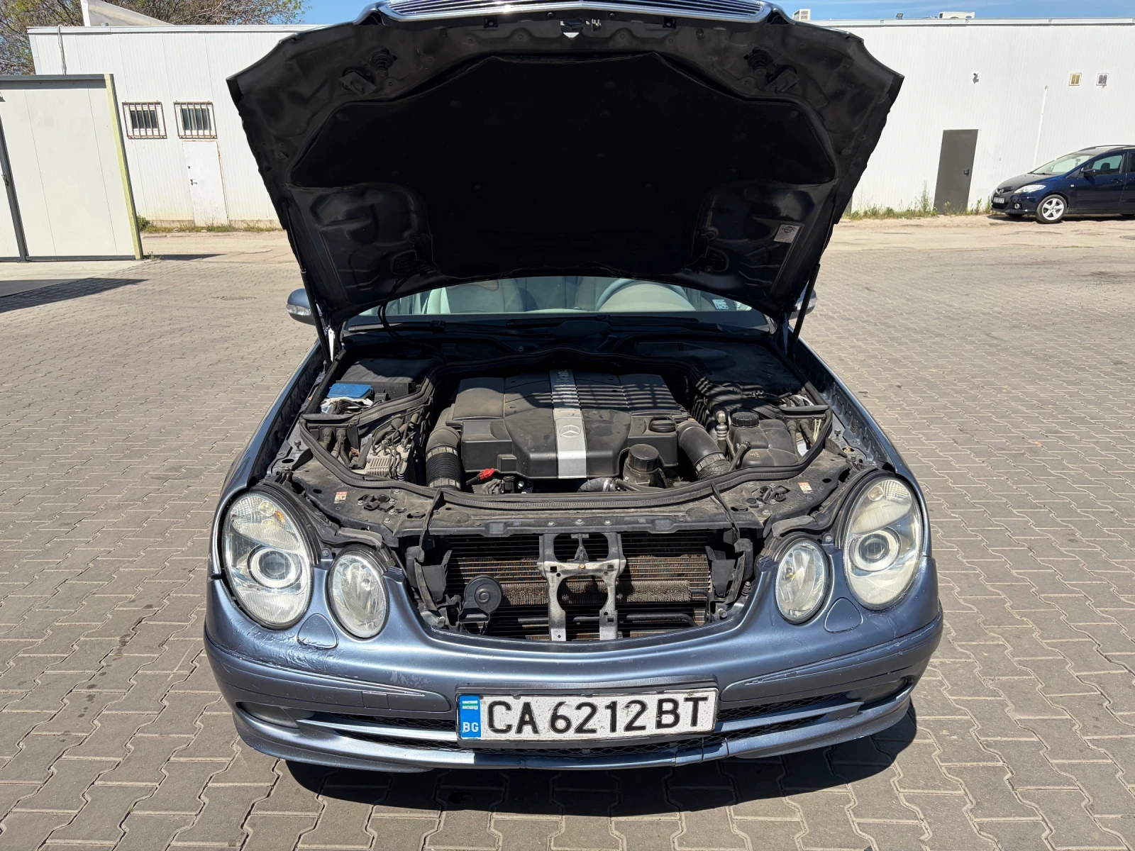 Mercedes-Benz E 320 Mercedes-Benz E320, снимка 15 - Автомобили и джипове - 54330879