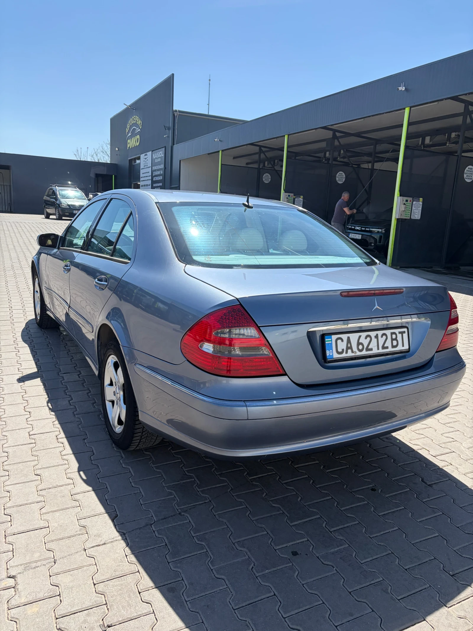 Mercedes-Benz E 320 Mercedes-Benz E320, снимка 7 - Автомобили и джипове - 54330879