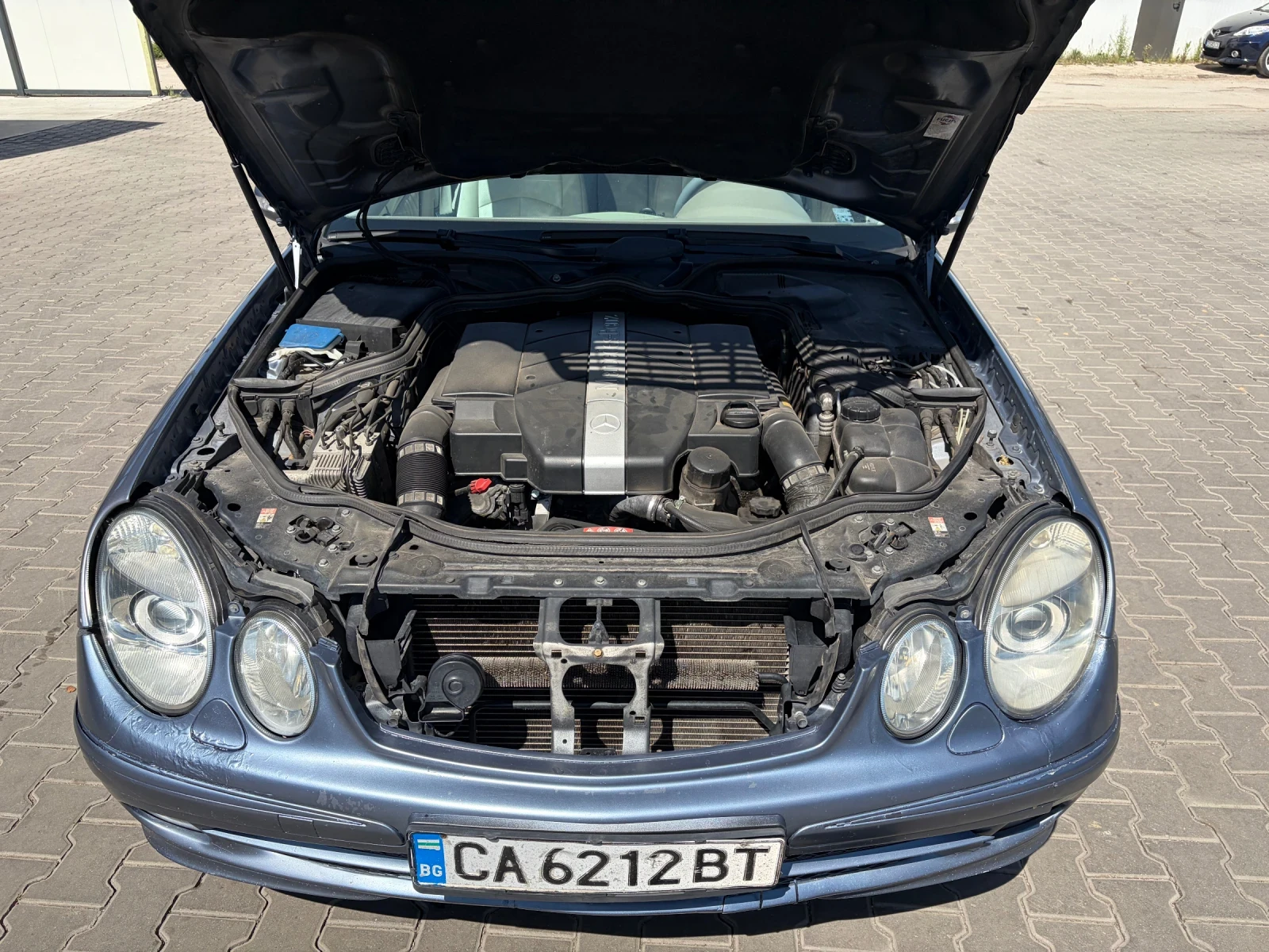 Mercedes-Benz E 320 Mercedes-Benz E320, снимка 5 - Автомобили и джипове - 54330879