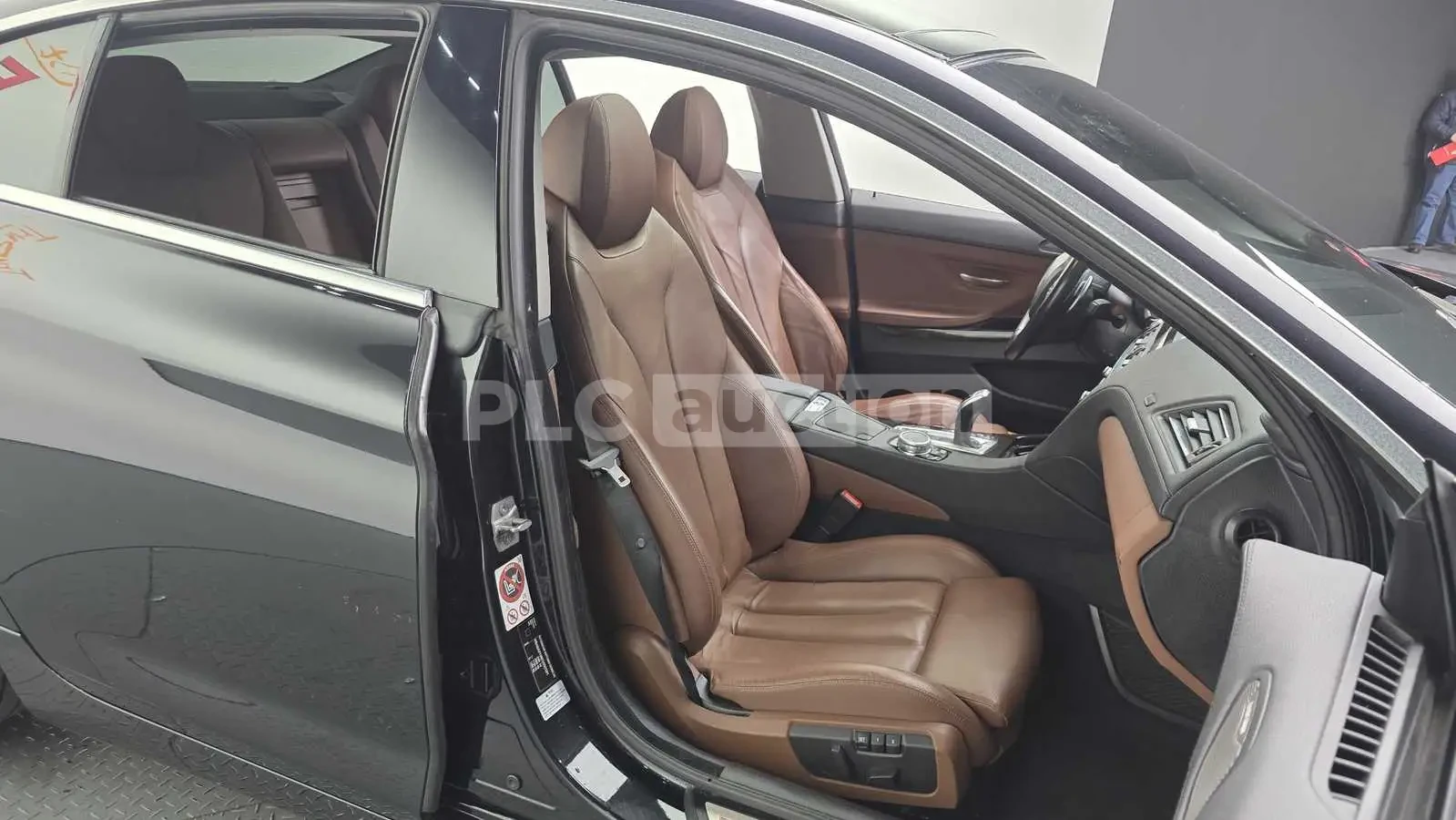 BMW 640 HEAD UP/360CAM/PANO #УНИКАТ# !FULL!, снимка 11 - Автомобили и джипове - 55000108