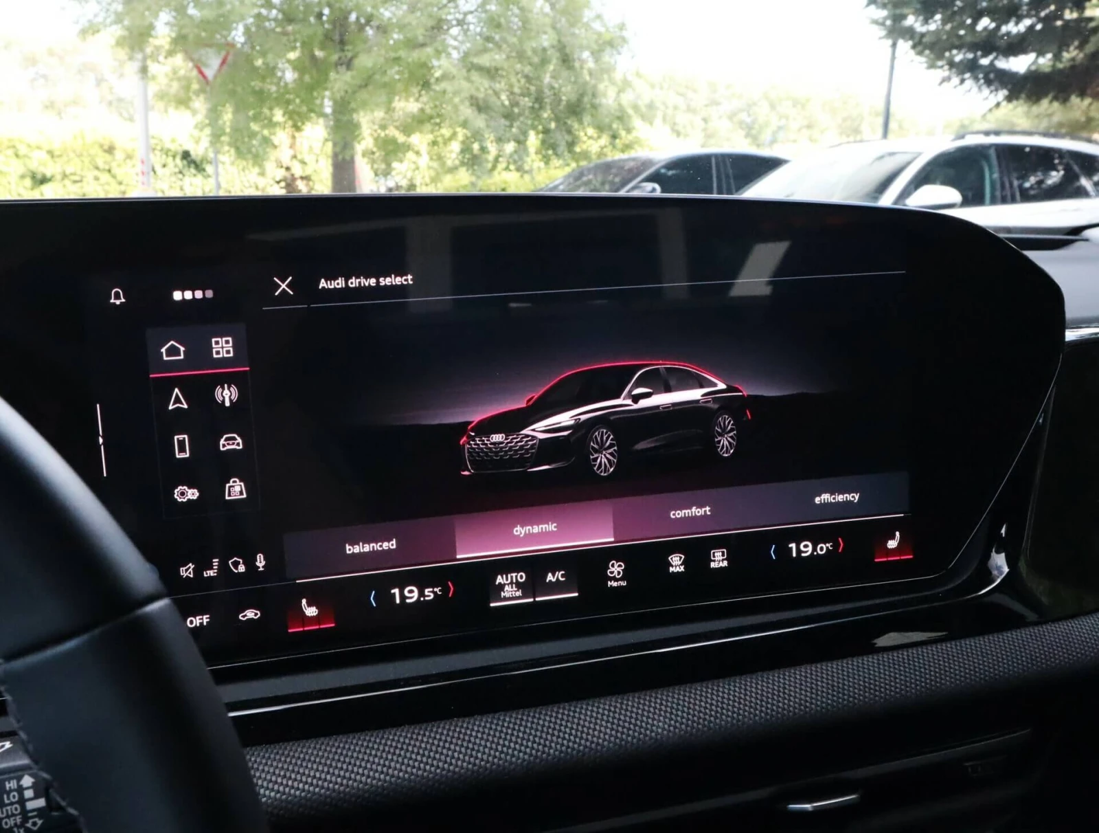 Audi A6 2.0TDI/Distronic/Side Assist/Pasenger Disp./Камера, снимка 11 - Автомобили и джипове - 55245459