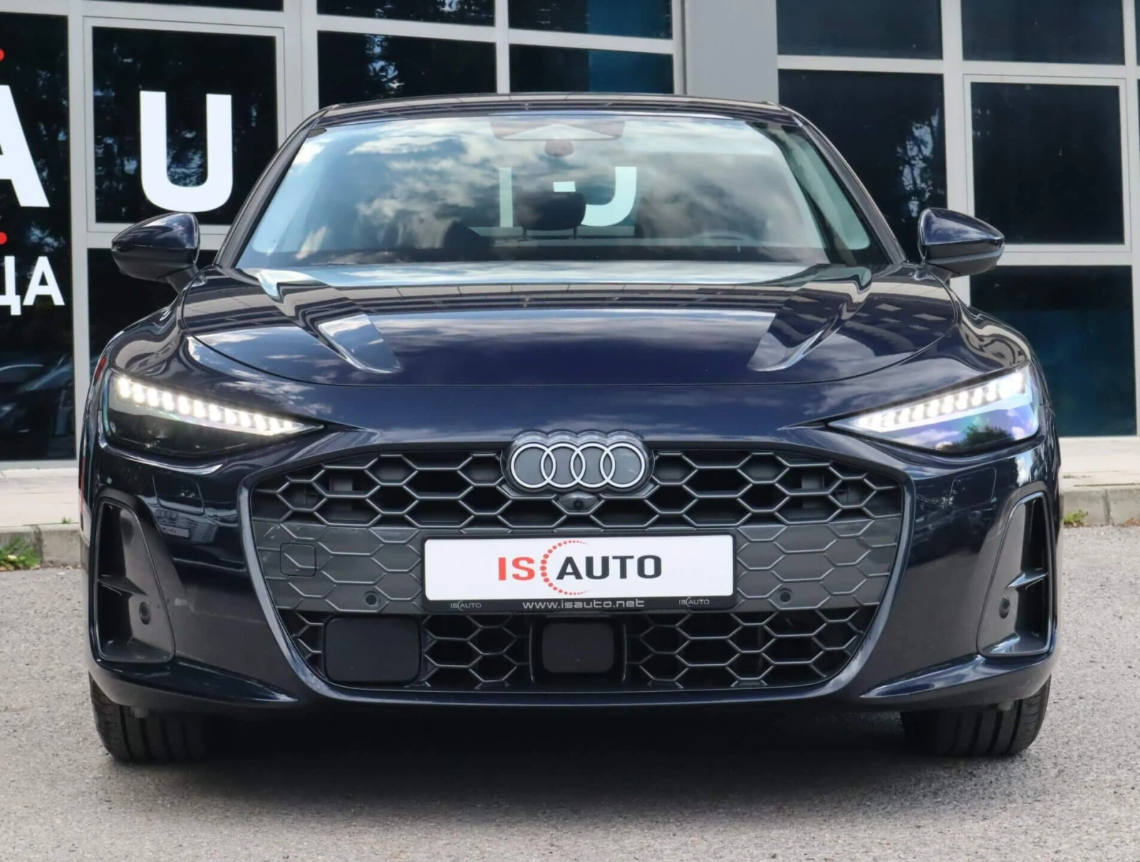 Audi A6 2.0TDI/Distronic/Side Assist/Pasenger Disp./Камера, снимка 2 - Автомобили и джипове - 55245459