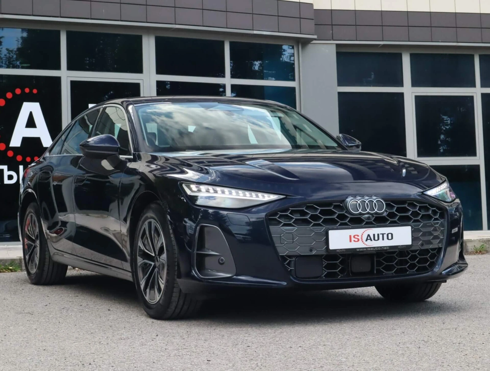 Audi A6 2.0TDI/Distronic/Side Assist/Pasenger Disp./Камера, снимка 3 - Автомобили и джипове - 55245459