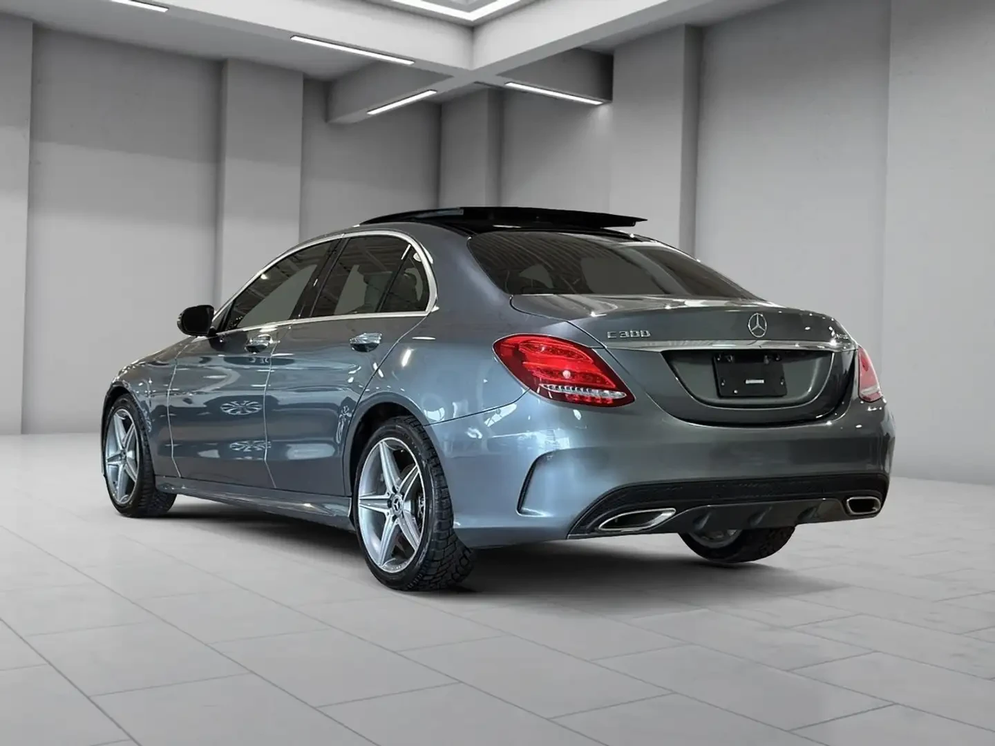 Mercedes-Benz C 300 4MATIC/AMG LINE/PANORAMA/360CAM/BURMESTER, снимка 4 - Автомобили и джипове - 55265445